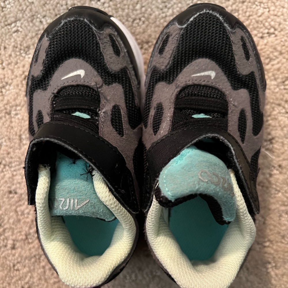 Nike air200 size 6